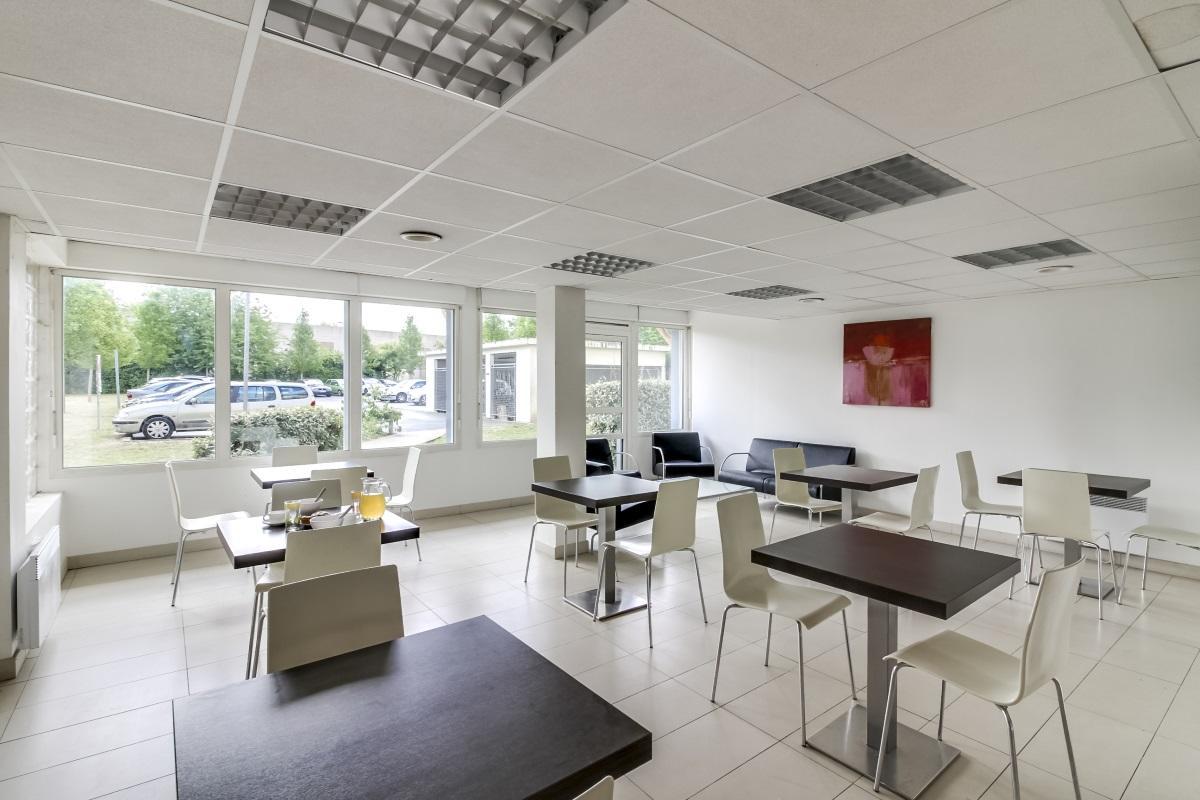 2 Avenue Du Bois 95000 Cergy Les Estudines