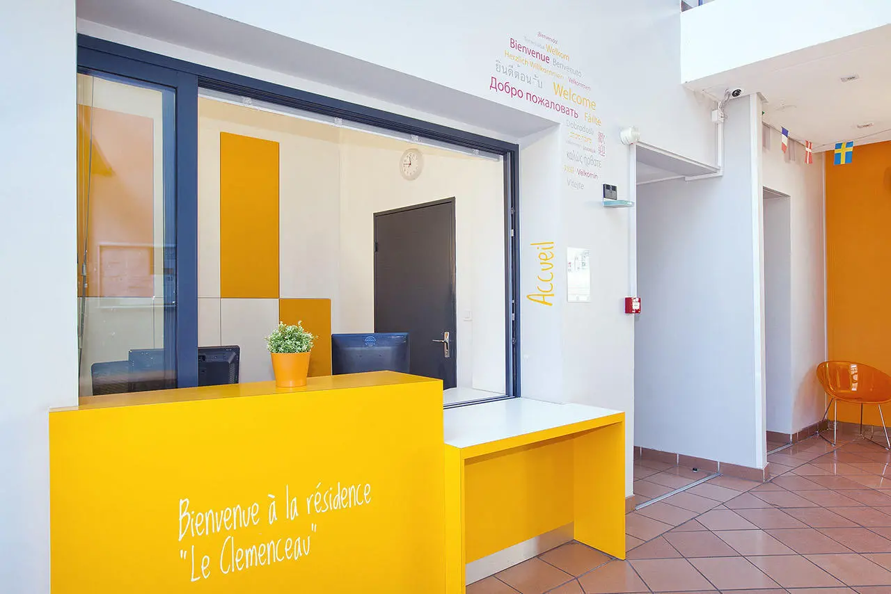 Les Estudines Clemenceau Student Housing At Montpellier With Adele