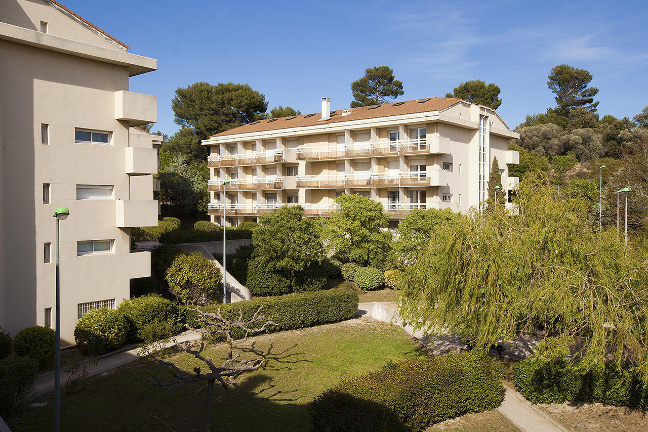 52 Avenue Escadrille Normandie Niemen 13013 Marseille