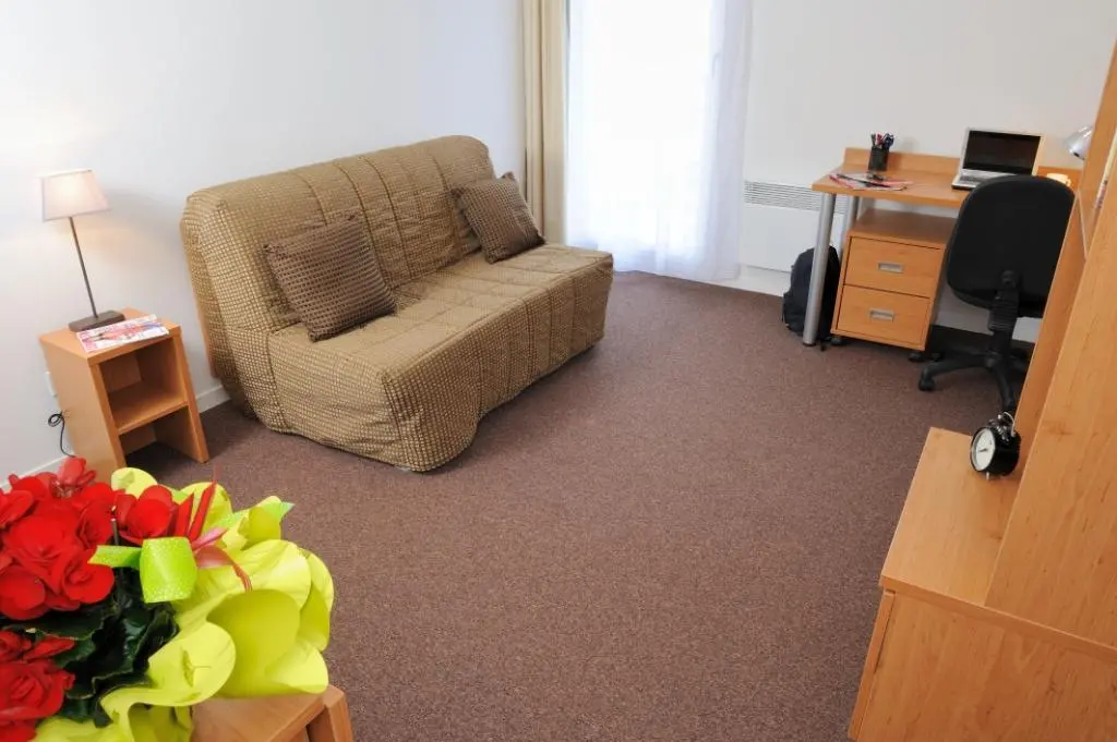 Les Estudines Pierre Semard Student Housing At Vitry Sur Seine With Adele