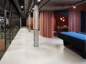 The Social Hub à Toulouse - basement - espace commun de détente et de travail