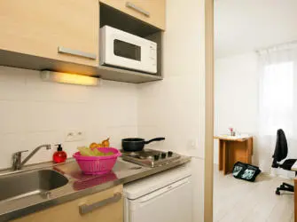 Les Estudines Gallieni à Neuilly-Plaisance - Cuisine