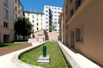 Gestetud Le Coryphée à Lyon 8ème - Jardin 1