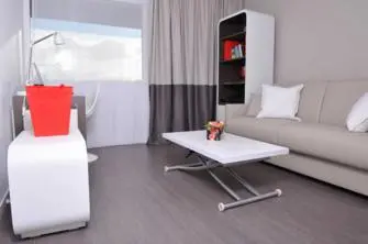 Les Estudines La Grande Arche à Courbevoie - Appartement