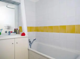 Les Estudines La Coupole du Port à Montpellier - Salle de bain
