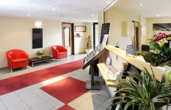 Les Estudines Paris Nanterre in Nanterre - Accueil