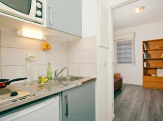 Les Estudines Charles de Gaulle à Pantin - Kitchenette