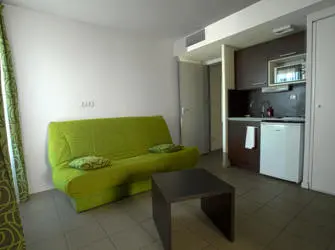 KOSY Appart'Hôtels - Résidence Campus Del Sol Esplanade à Montfavet - Intérieur appartement