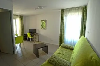 KOSY Appart'Hôtels - Résidence Campus Del Sol Esplanade à Montfavet - Logement