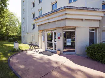 Les Estudines Champollion à Dijon - Entrée de la résidence