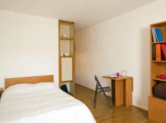 Les Estudines Saint-Christophe à Cergy - Chambre