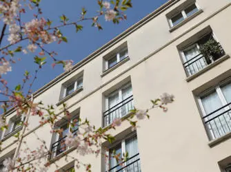 Les Estudines République à Paris 11ème - Façade