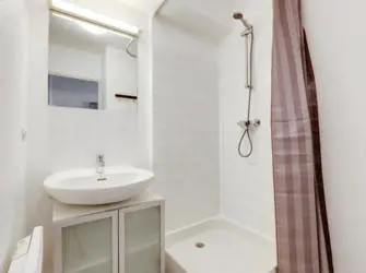 Studéa Université 1 à Lyon 7ème - Salle de bain