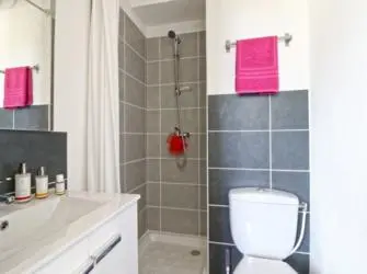 Gestetud Ideal Campus à Montpellier - Salle de bain