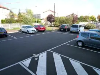 Stud'City Résidence Saint-Exupéry in Clermont-Ferrand - Le parking extérieur