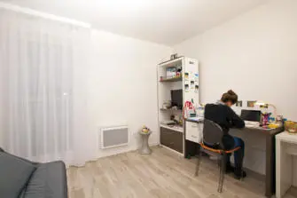 Les Estudines Arago 2 à Montreuil - Appartement
