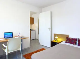 Les Estudines Résidence Sarah Bernhardt in Clermont-Ferrand - Logement