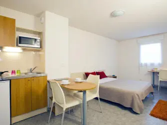 Les Estudines Résidence Sarah Bernhardt in Clermont-Ferrand - Logement