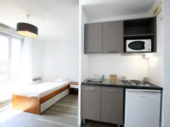 Gestetud Central Park à Lyon 7ème - Studio rénové 5