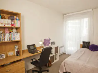Les Estudines de la Cathédrale à Evry - Bureau