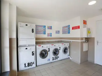 Néméa Appart'Etud Créteil Campus à Creteil - laverie
