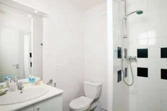 Les Estudines Lille-Europe à Euralille - Salle de bain