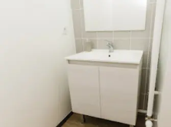 Néméa Appart'Etud Villeurbanne Villenciel à Villeurbanne - salle d'eau