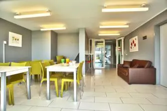 Studéa Bordeaux Bastide en Cenon - petit déj