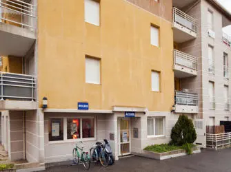 Les Estudines Victoria Park à Marseille 13ème - Entrée de la résidence