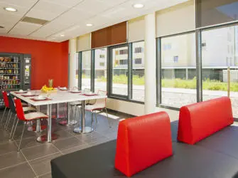 Les Estudines Saint-Quentin-en-Yvelines à Montigny-le-Bretonneux - Espace commun