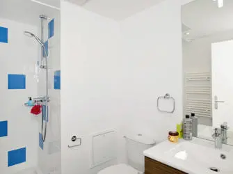 Les Estudines Angers Saint Laud à Angers - Salle d'eau