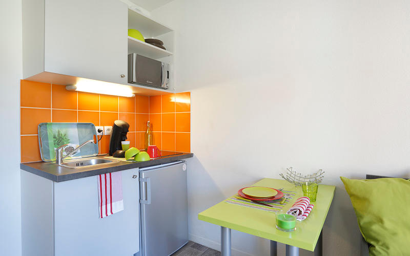studio coin cuisine - Néméa Appart'Etud Thésée