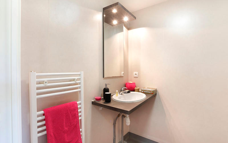 studio salle d'eau - Néméa Appart'Etud Thésée