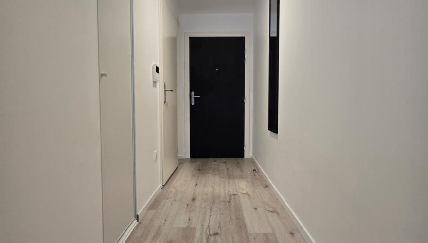 Couloir entrée - KOSY Appart'Hôtels - Résidence Ypsilon