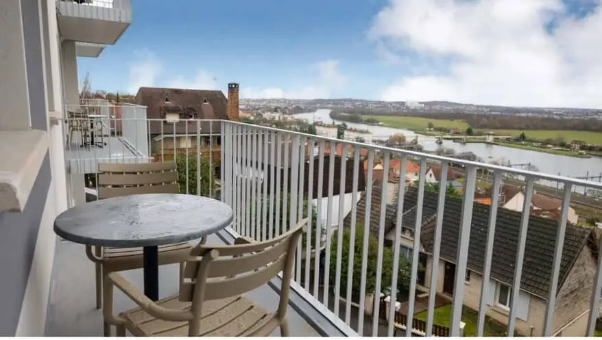 Vue depuis le balcon d'un appartement de la résidence senior à Athis-Mons - Domitys Villa Caron Athis-Mons