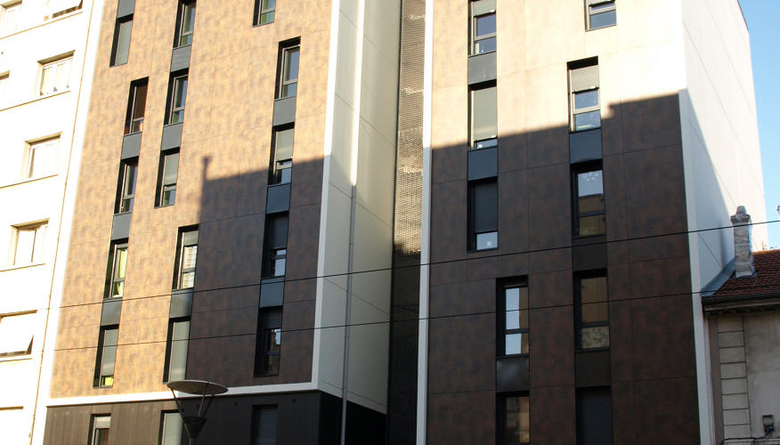 La résidence - Côté rue - Cardinal Campus Arts Berthelot