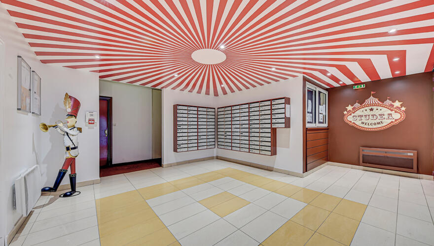 Hall - Studéa Val d'Europe 2