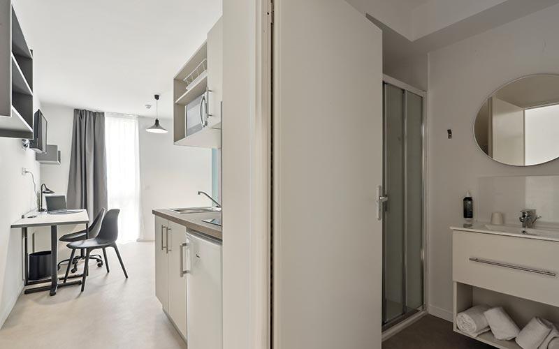 Logement - All Suites Study Noisy