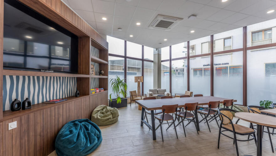 Canvas Bordeaux Docks in Bordeaux - Espace commun