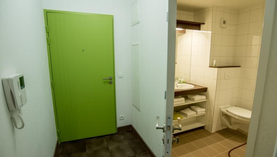 Entrée et Salle de Bain Studio - Privilodges Campus Universités