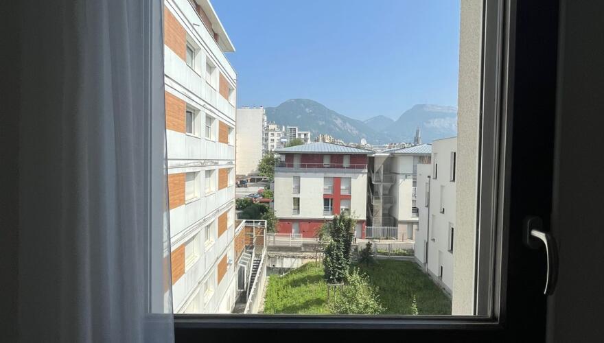 Vue jardin - KOSY Appart'Hôtels - Résidence Academia