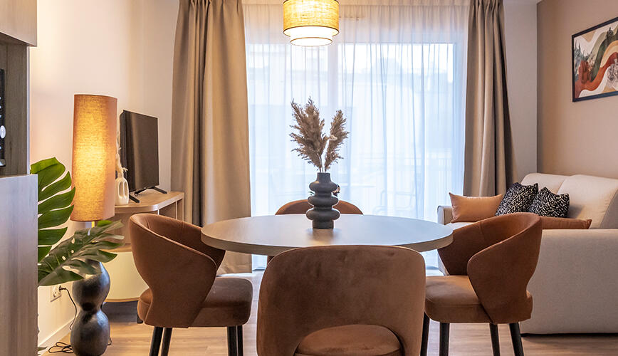 Salon d'un logement meublé de la résidence senior Happy Senior à Brest - Residence Brest Centre