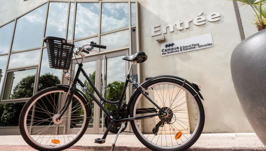 Entrée - Campus des Sciences Grenoble Grand Place