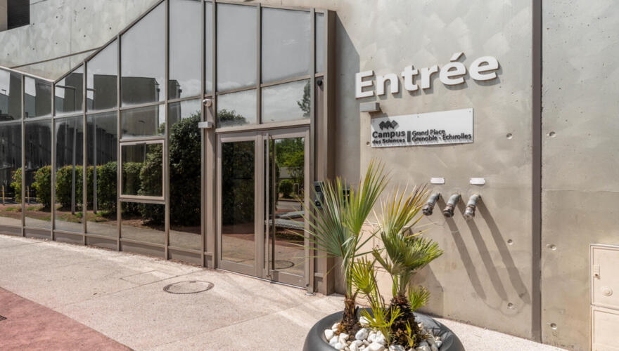 Entrée - Campus des Sciences Grenoble Grand Place