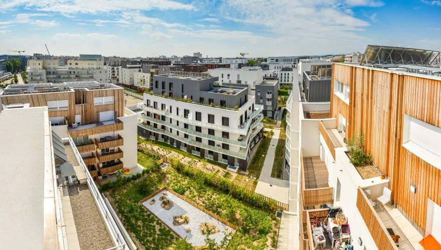 photo sakura ext 2 - Cardinal Campus Sakura