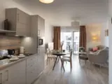 Salon lumineux d'un appartement de la résidence senior Domitys à Herblay-sur-Seine - Domitys Les Belles Lettres Herblay-sur-Seine